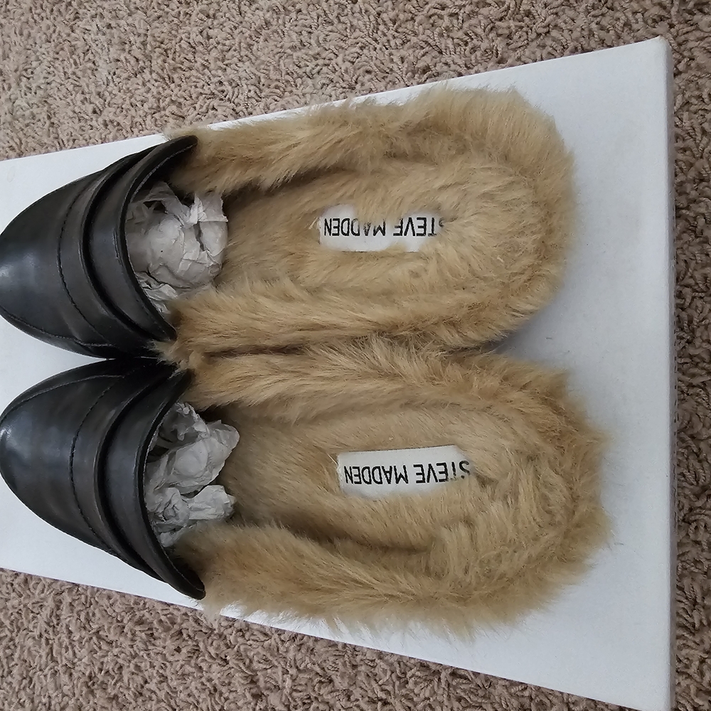 Steve Madden Men's Black Fur-Lined Loafers - Picture 3 of 4